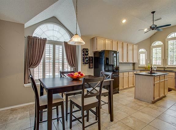 4th image of 2328 Gatwick Ct
