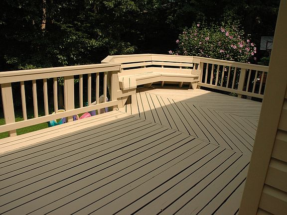 4th image of 5974 Burnside Landing Dr