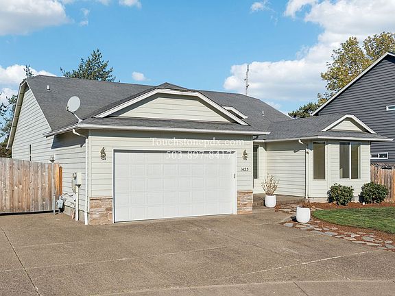 2nd image of 1425 Mount View Ln