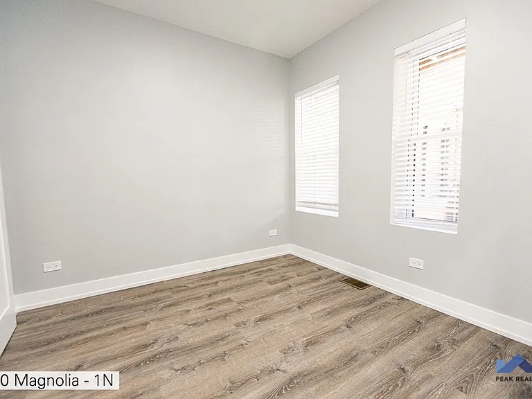 5300 N Magnolia Ave — Photo 16