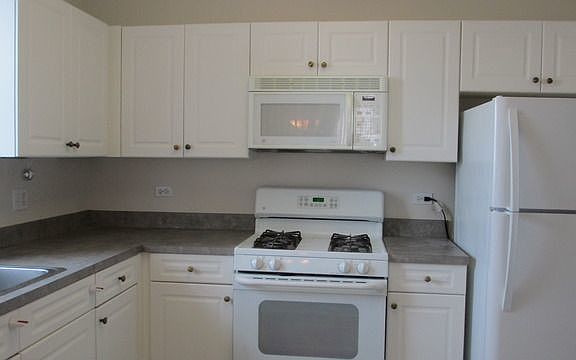 5th image of 1700 Riverwoods Dr #G-42