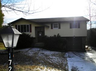 172 W Hills Dr, Stroudsburg, PA 18360