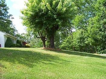 2nd image of 378 Hillcrest Cir