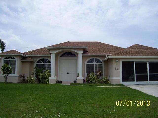 1st image of 662 SW Sarazen Ave