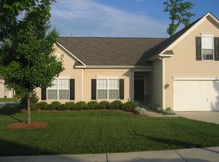 8405 Ewen Cres, Charlotte, NC 28269