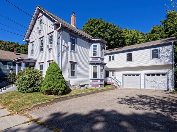 16 Mayhew St #2R, Hopkinton, MA 01748