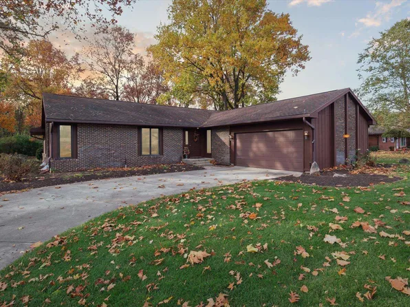 52881 Winterberry Dr, South Bend, IN 46637