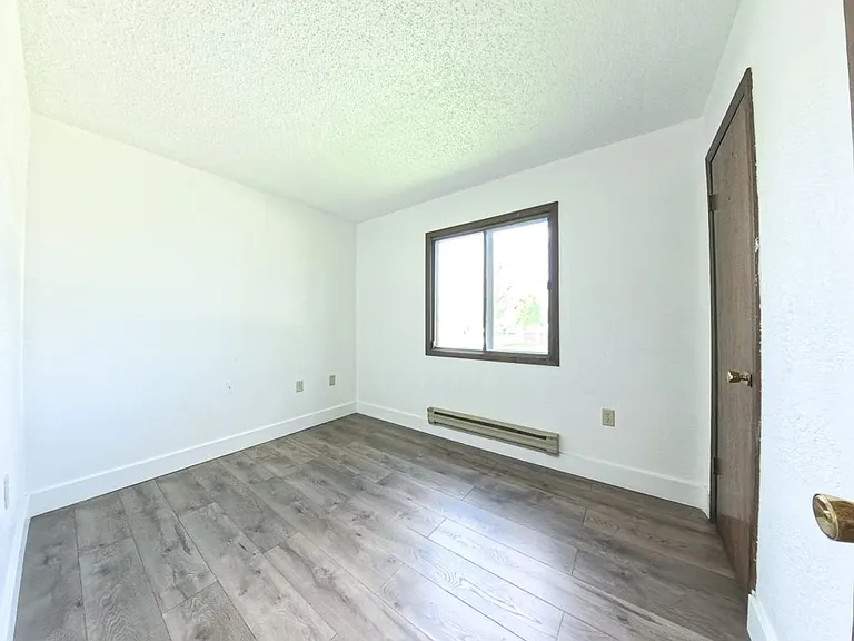 210 W Center St — Photo 10