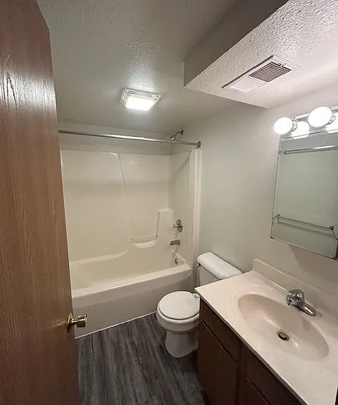Spansail Apartments — Photo 13