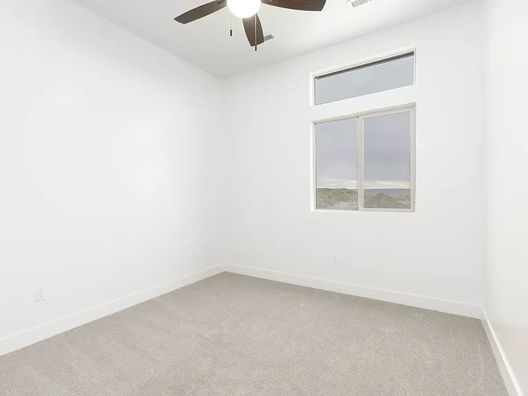 2862 W 500 N — Photo 31