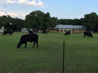 426 Wildbird Ln, Axtell, TX 76624