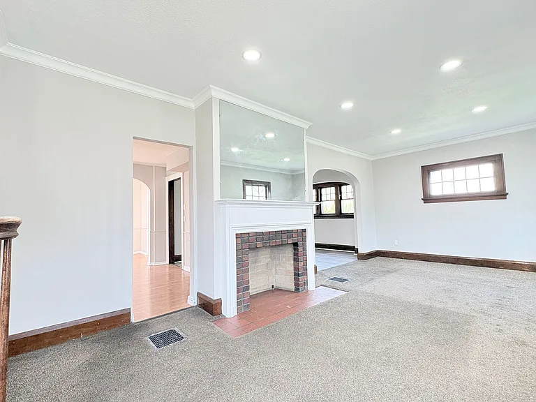 2144 Airport Hwy — Photo 15
