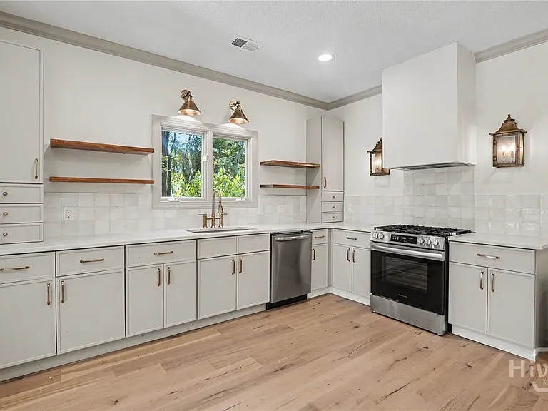 32 Sparnel Rd — Photo 21