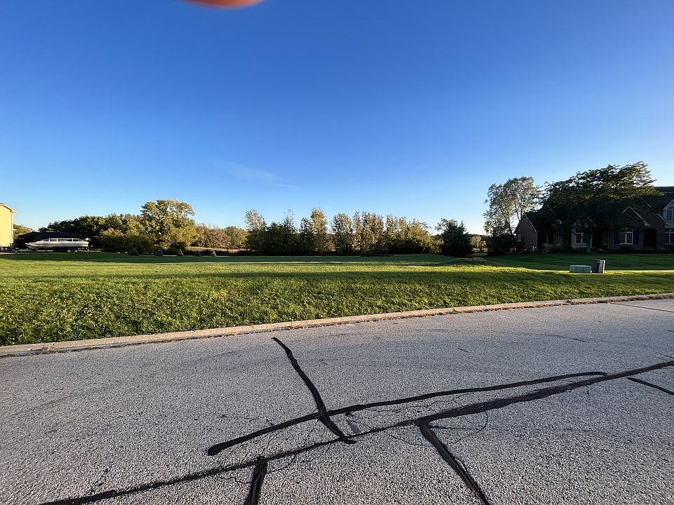2nd image of 2411 Willow Creek Rd