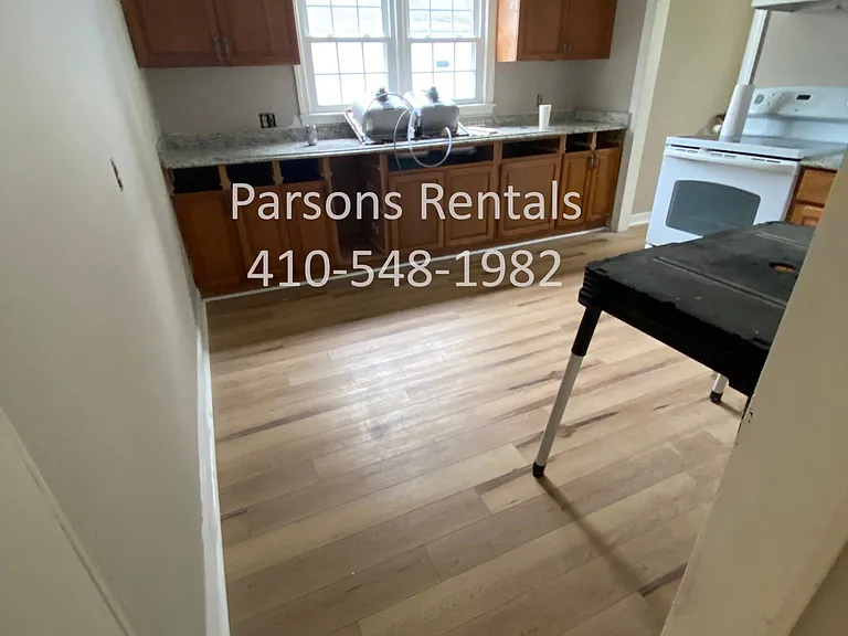 401 Decatur Ave — Photo 5