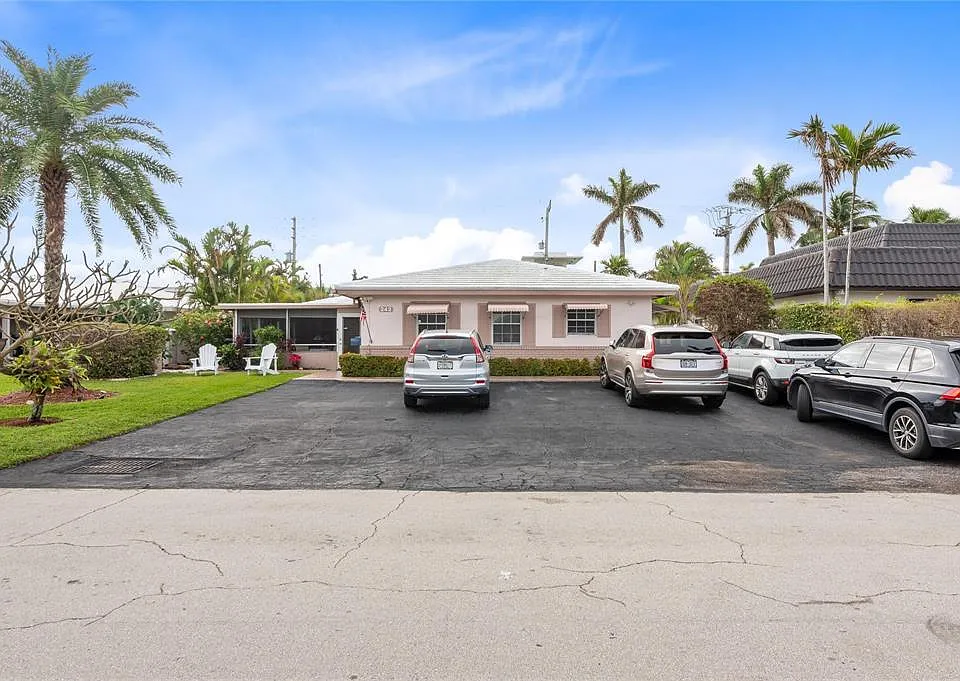242 Neptune Ave #1-2