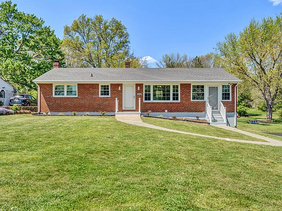 2nd image of 1181 Starmount Ave