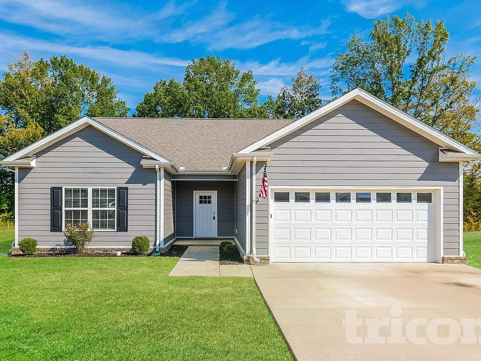 831 Ellyson Dr