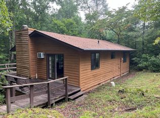 22 Potters Ln, Murphy, NC 28906