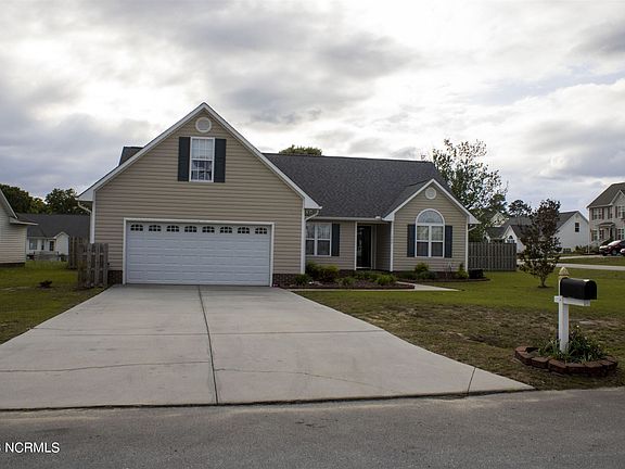 3rd image of 300 Ivy Brook Ct