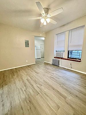 2nd image of 350 S 4th St APT 3A