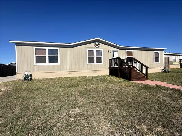 717 E Lafayette St, La Grange, TX 78945