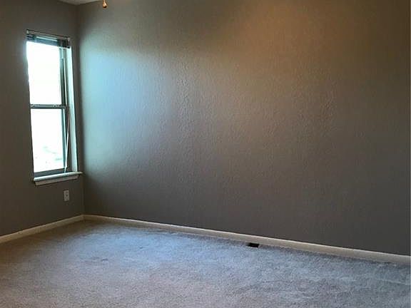 3rd image of 3710 Crossroads Dr