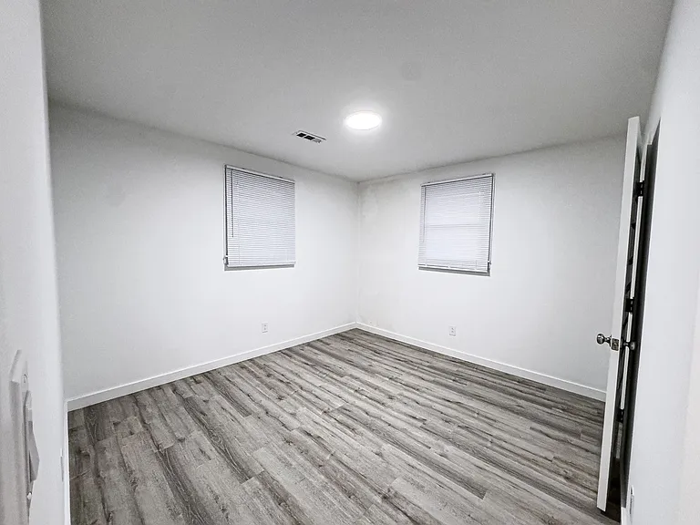 1307 Jarrett Dr — Photo 13