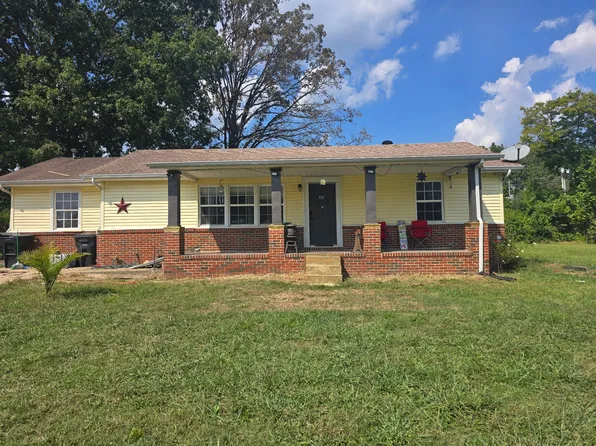 1908 Washington Ct, Tullahoma, TN 37388