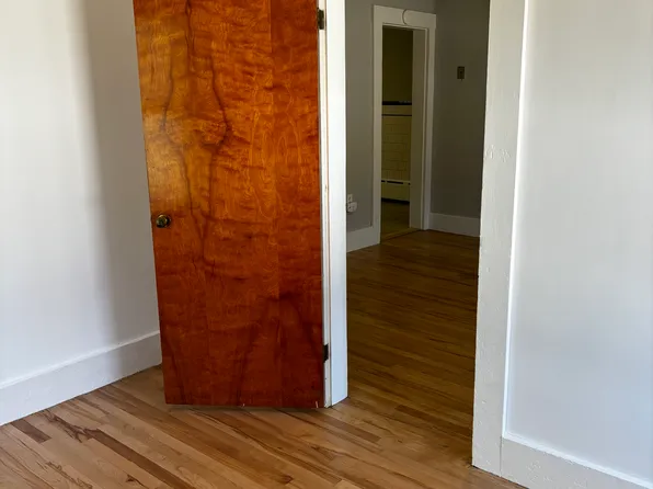 17 Canada Ln APT A, West Warren, MA 01092