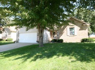 560 Jacobs Way, Forsyth, IL 62535