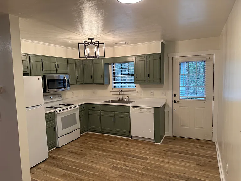 144 Winding Way — Photo 5