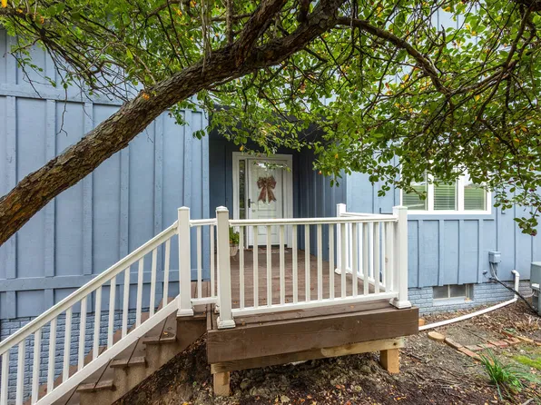 6401 Utica Ridge Rd Unit 12, Davenport, IA 52807