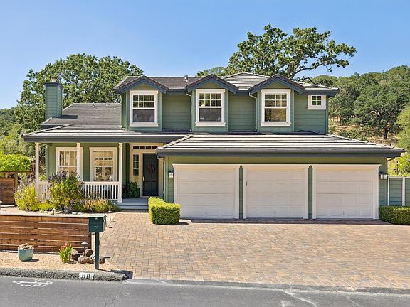 3rd image of 90 Saddle Wood Drive