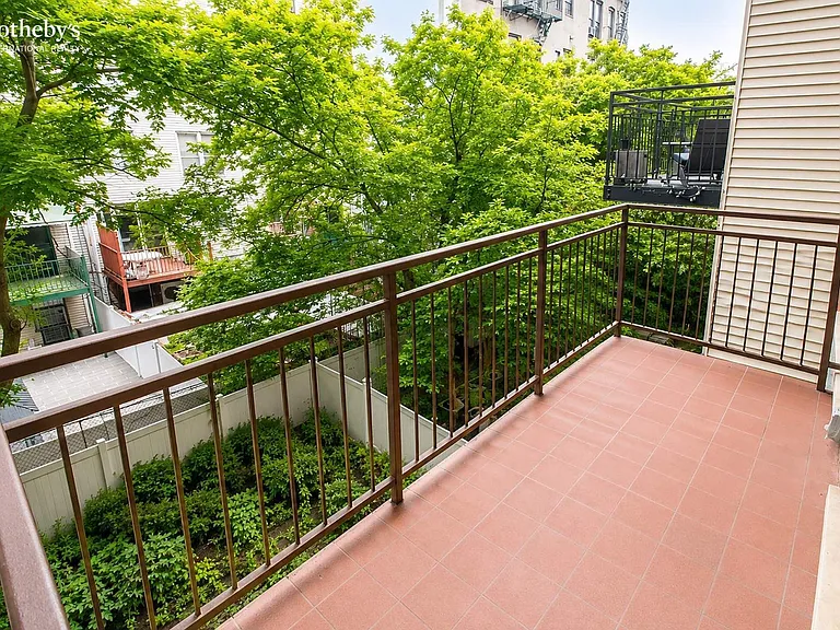 225 E 111th St #3B — Photo 5