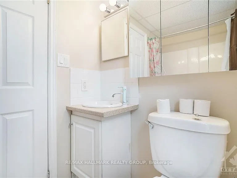 86 George St — Photo 14