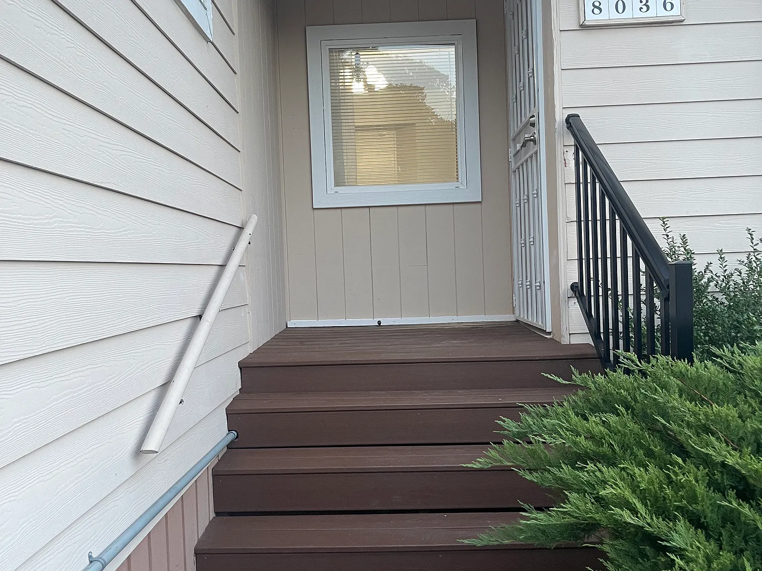 S 118th St, Seattle — Photo 2