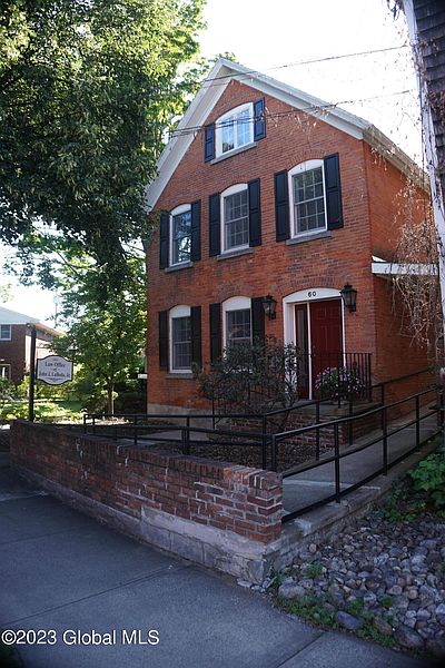 4th image of 60 WOODLAWN Avenue