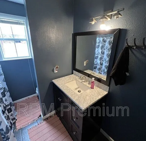 8725 Fairoaks St — Photo 32