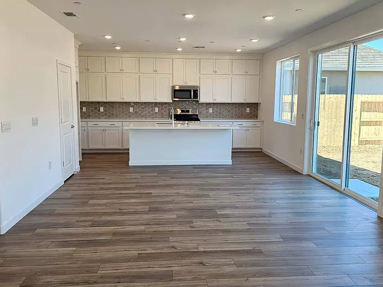 8141 Arrowfield Way — Photo 24