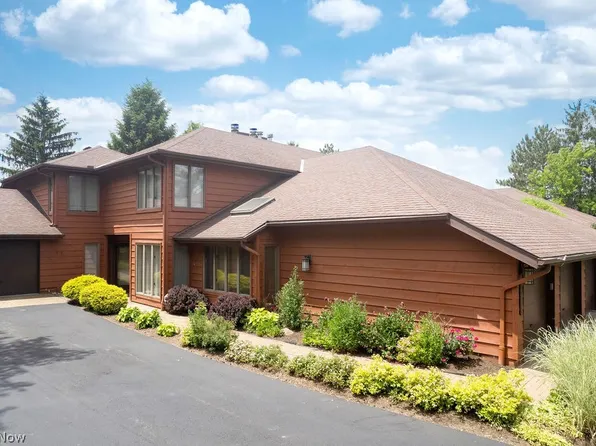 25878 Fairmount Blvd, Beachwood, OH 44122