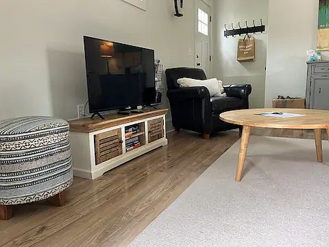 2nd image of 12 Robinson Rd #2
