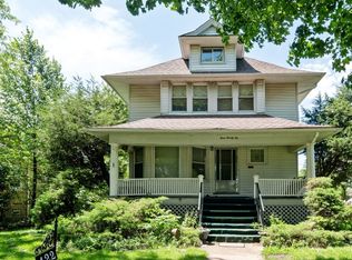 422 S 15th Ave, Maywood, IL 60153