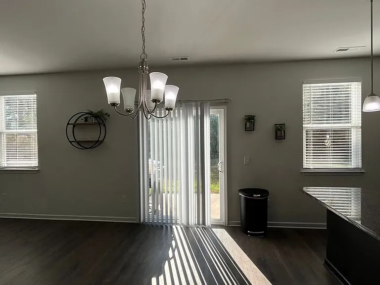 751 Stradleigh Ct — Photo 15
