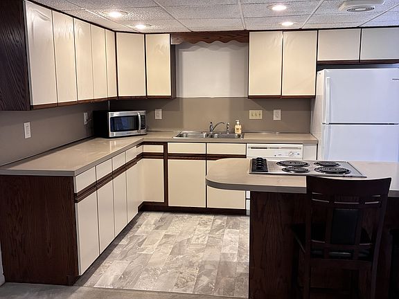 5th image of 37 Franklin St #102