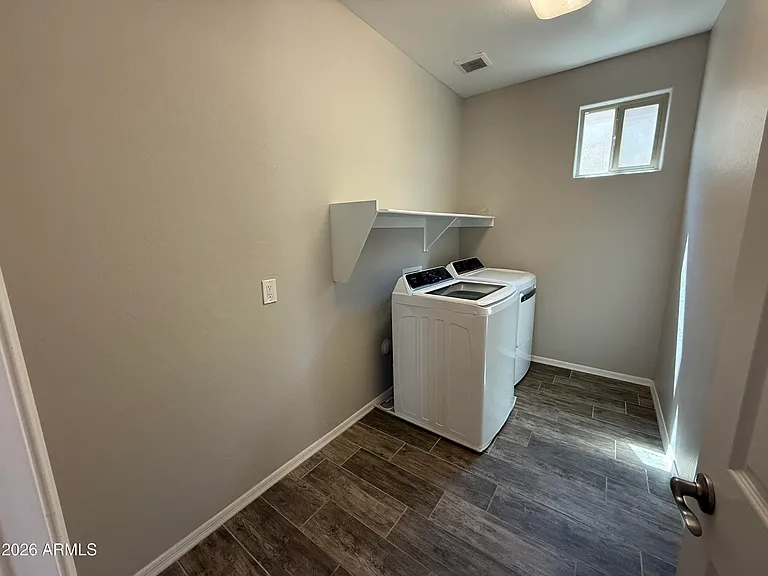 3786 E Robert St — Photo 27