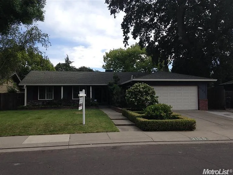 3158 W Creek Dr photo 1