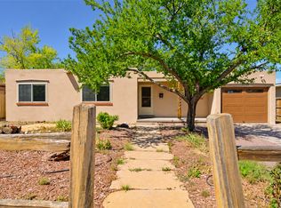 2592 Camino Chueco, Santa Fe, NM 87505