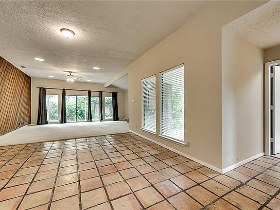 4th image of 2308 Canyon Valley Trl
