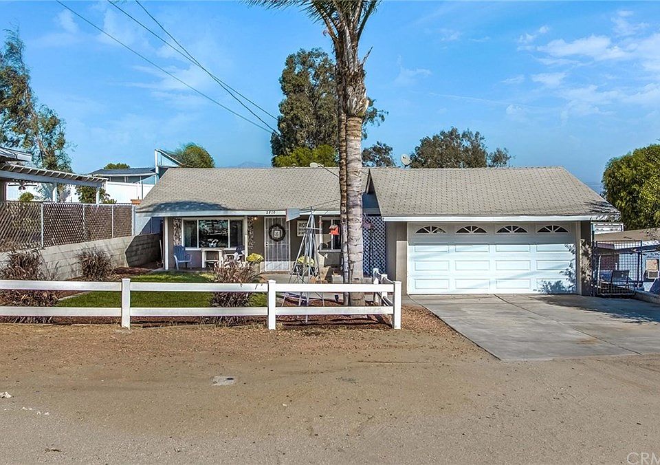 2nd image of 2810 Reservoir Dr